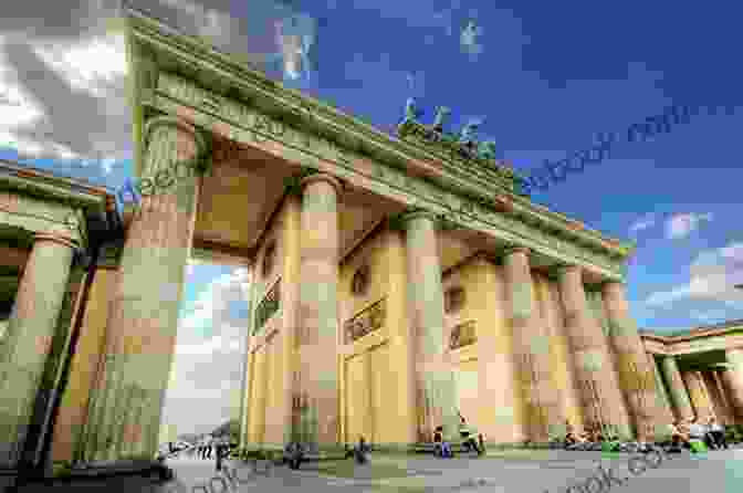 Brandenburg Gate, Berlin, Germany Warsaw Interactive City Guide: Multi Language English German Chinese (Europe City Guides)