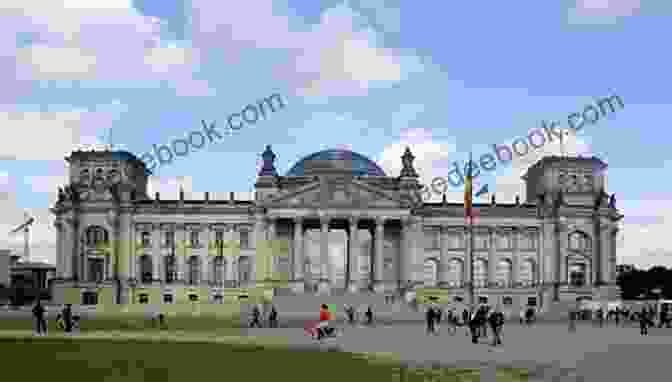 Reichstag Building, Berlin, Germany Warsaw Interactive City Guide: Multi Language English German Chinese (Europe City Guides)