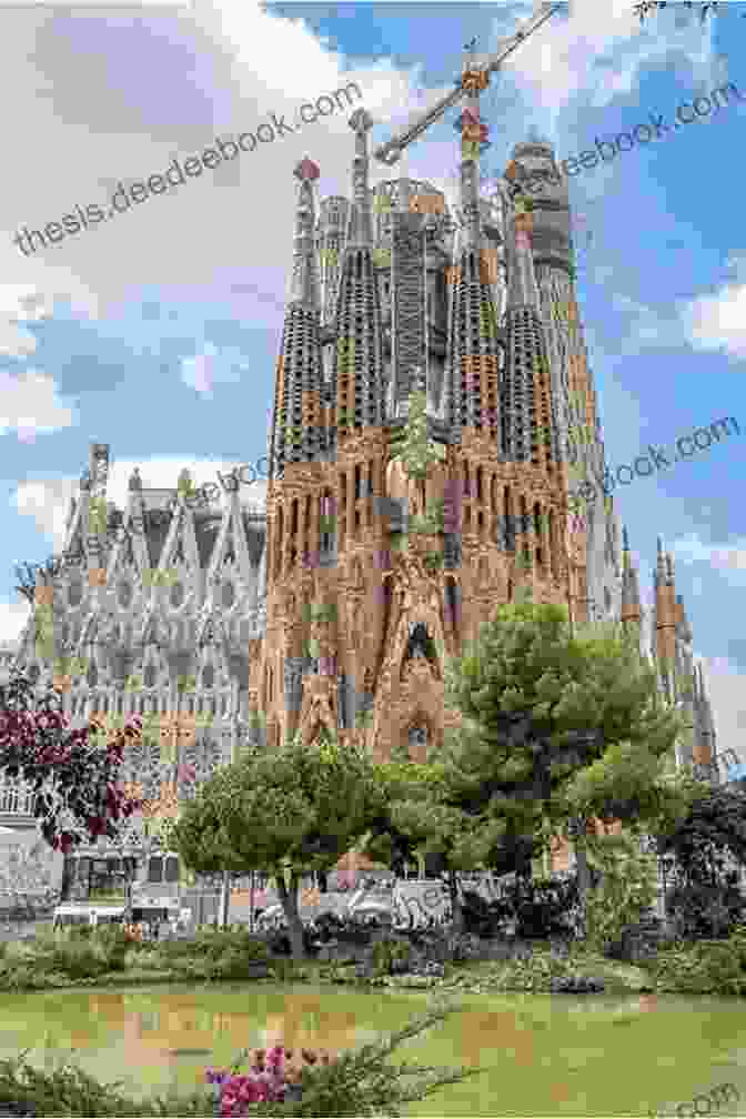 The Iconic Sagrada Família Church In Barcelona Barcelona Interactive City Guide: Multi Language Search (Europe City Guides)
